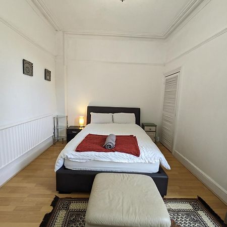 Ensuite Basic Room Budget Sketty 5 سوانسي المظهر الخارجي الصورة